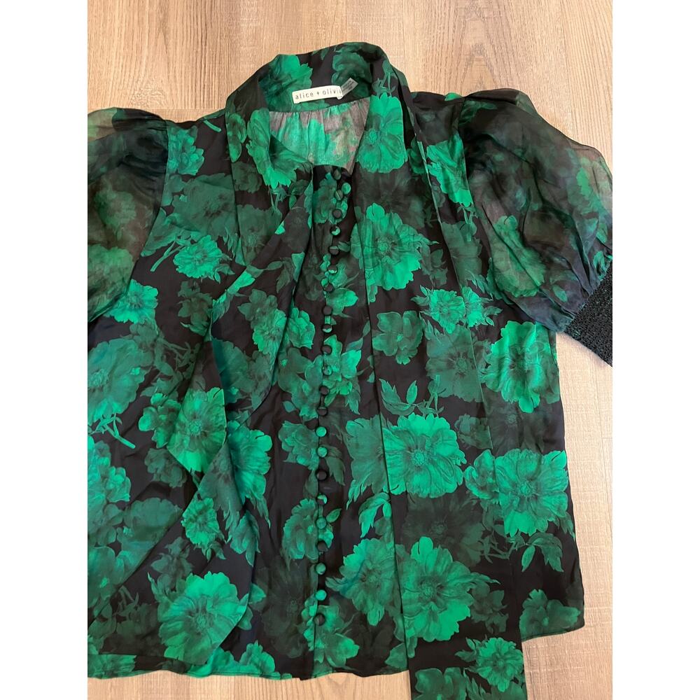 Alice + Olivia Black & Green Dark Floral Tie Front Blouse - Picture 3 of 7